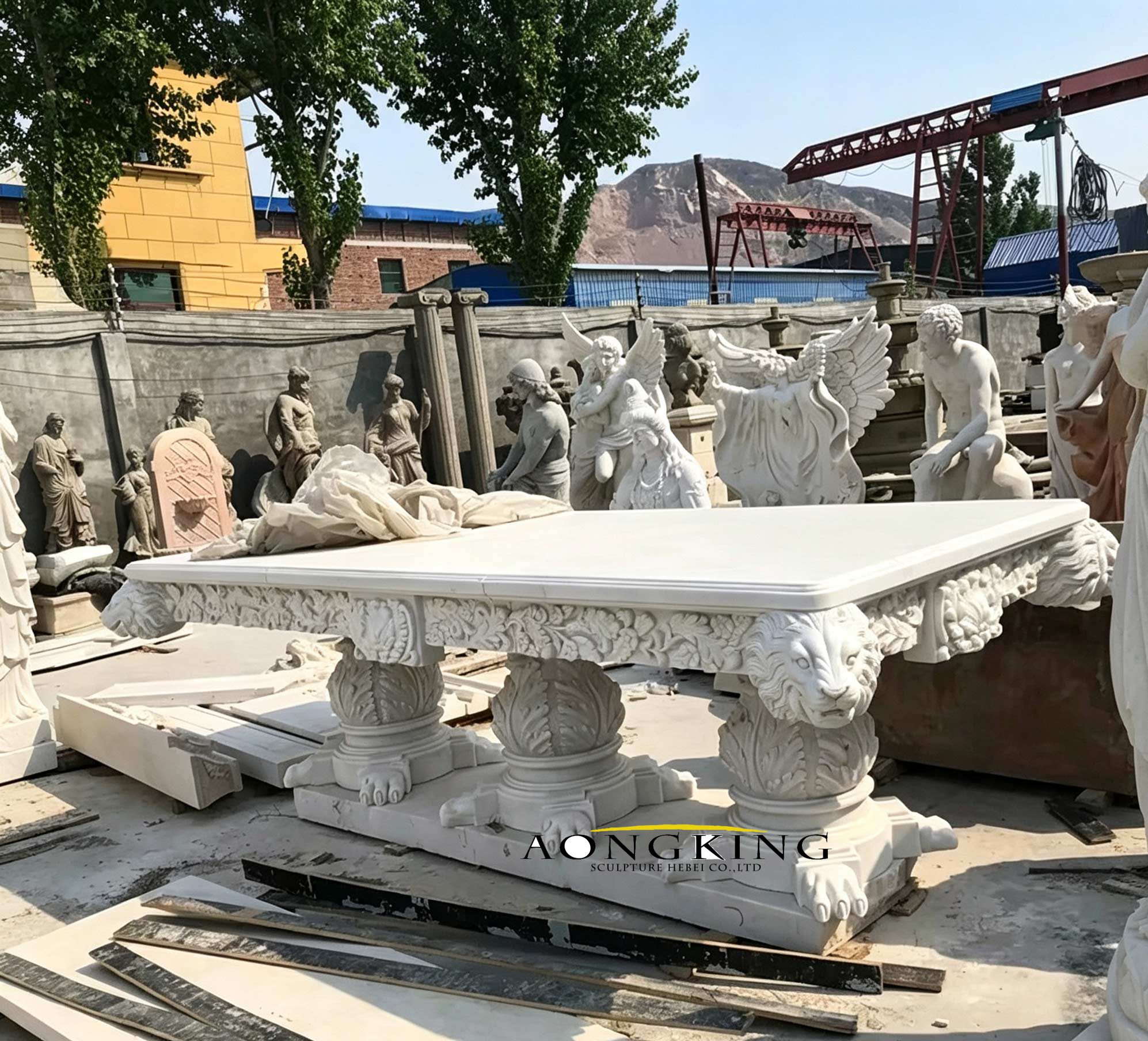 lion coffee table