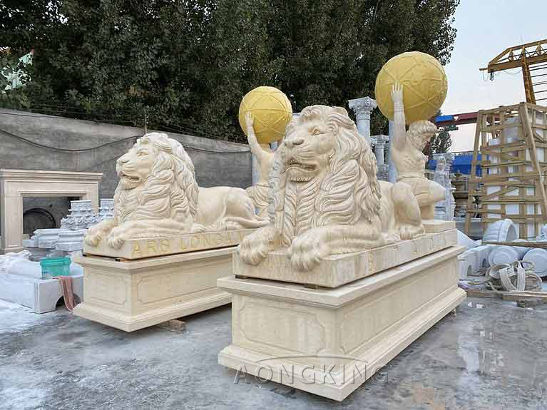 italian marble lion statues​